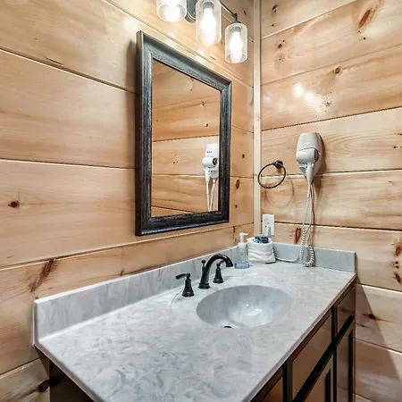 Full Equipped Cabin With A Pool And Game Room Smokies Views Gatlinburg Exterior photo