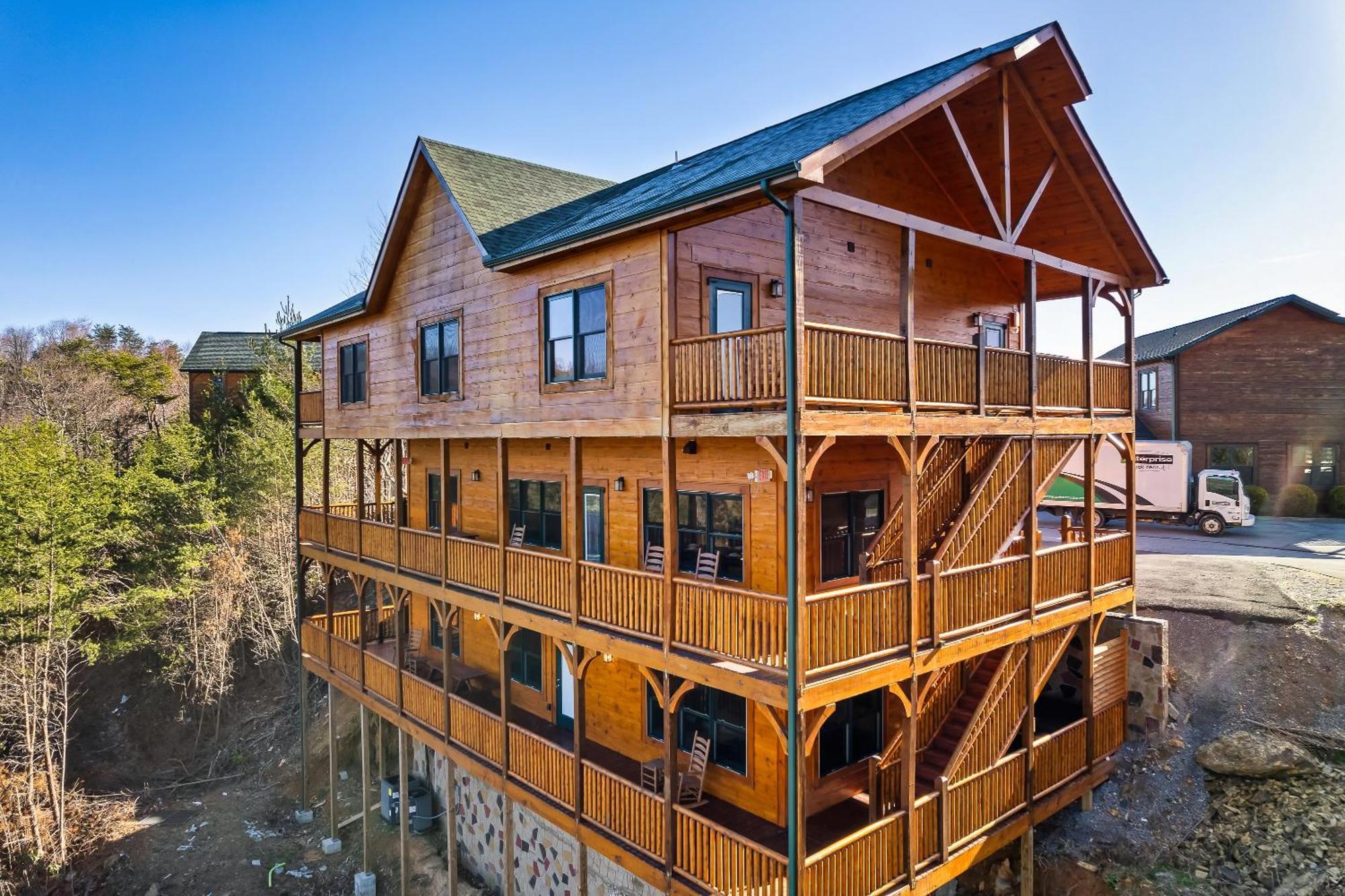 Full Equipped With A Pool And Game Smokies Views * Gatlinburg