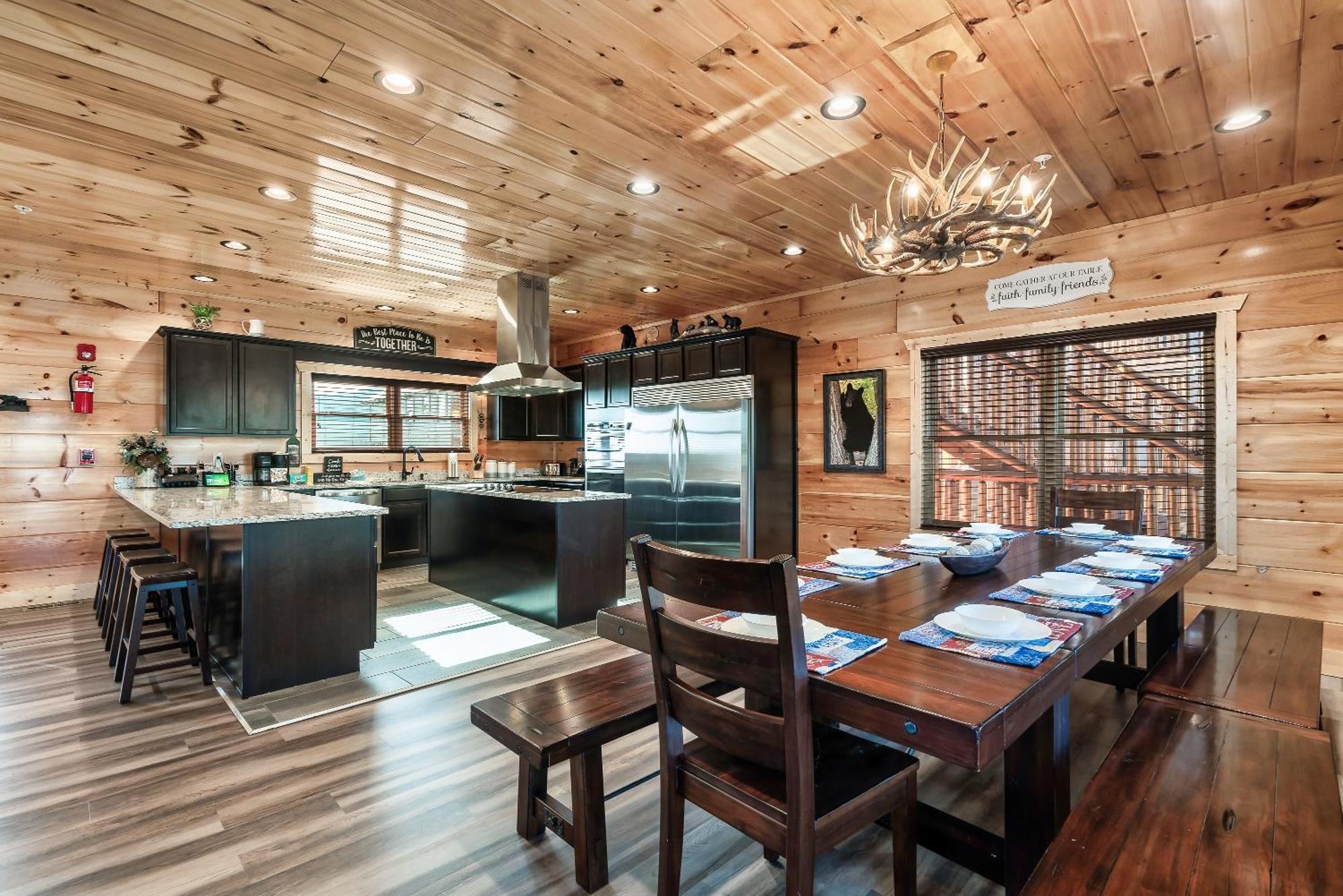 Full Equipped With A Pool And Game Smokies Views Chalet