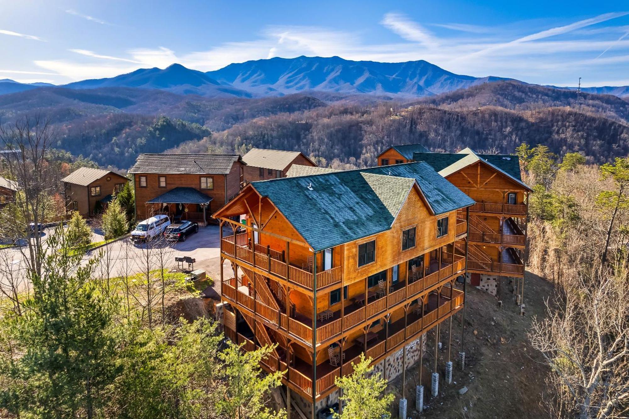 Full Equipped With A Pool And Game Smokies Views Chalet *