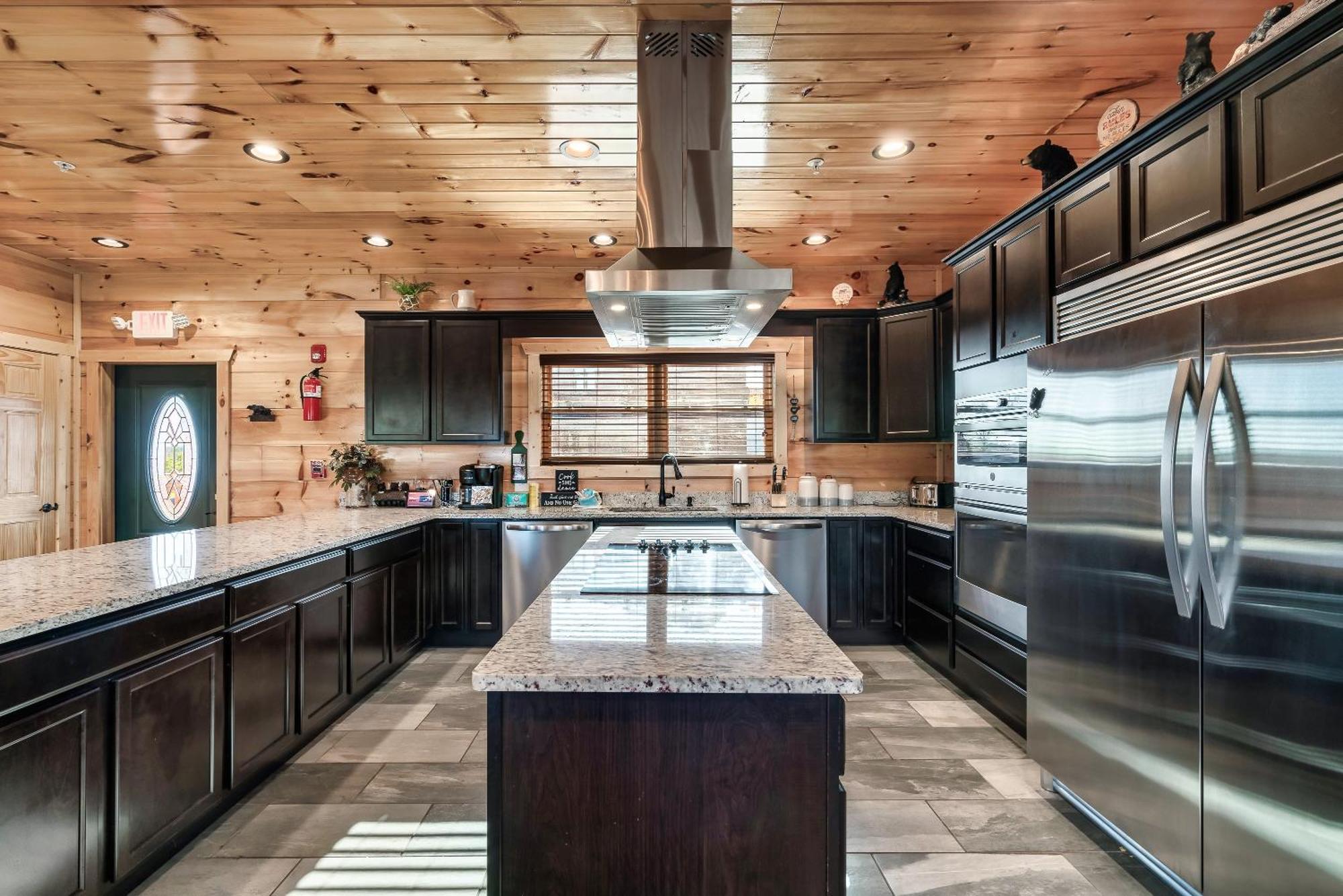 Full Equipped With A Pool And Game Smokies Views