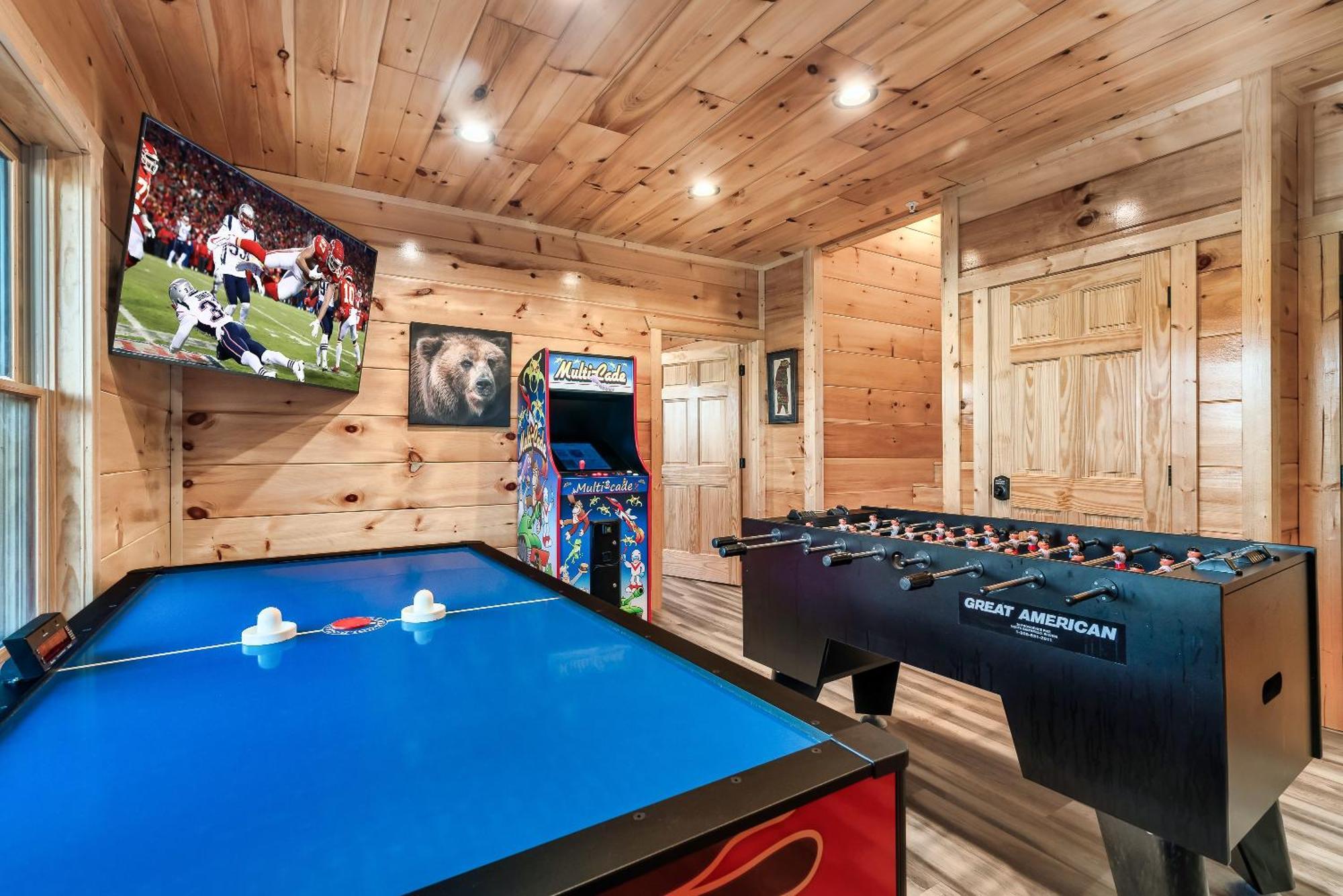 Chalet Full Equipped With A Pool And Game Smokies Views *