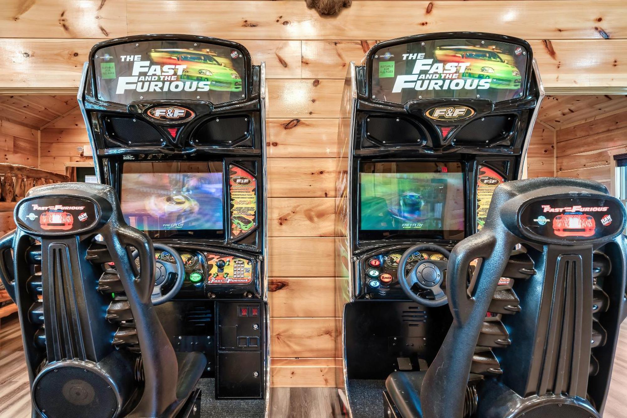 Full Equipped Cabin With A Pool And Game Room Smokies Views Gatlinburg